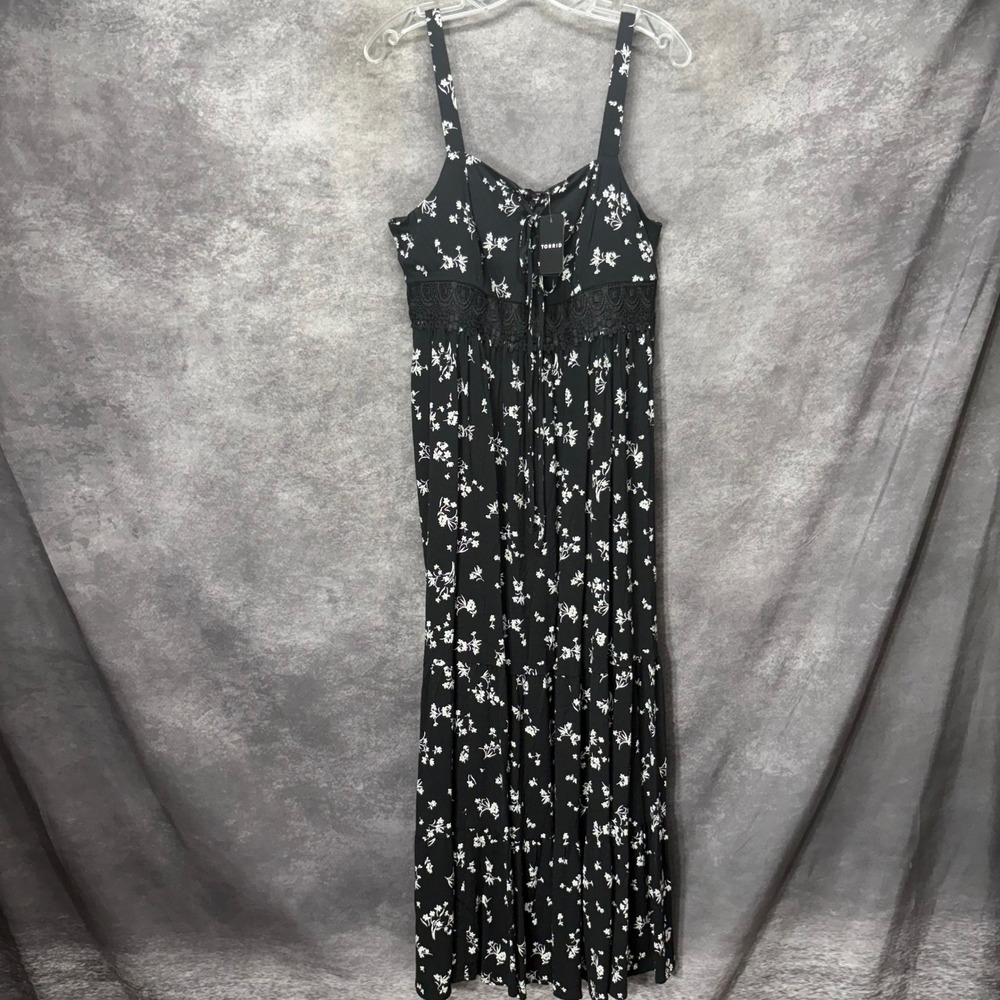 Torrid Maxi Rayon Slub Lace Up Tiered Dress Sailing Ditsy Floral Black Size 00